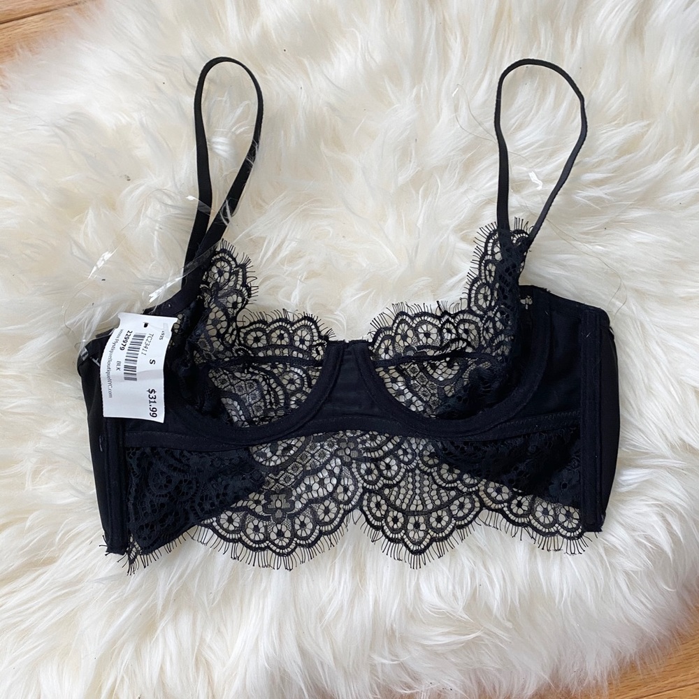 Tic Toc Lace Brallete NEW WITH TAGS